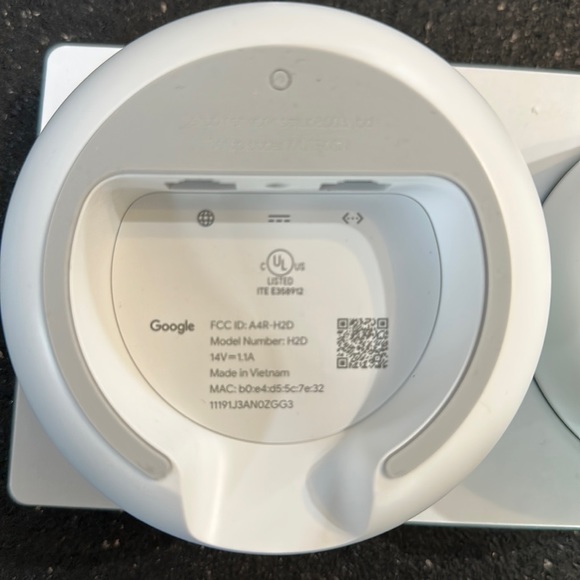 Nest Wifi - Mesh Router (AC2200) 2 pack - Snow - Picture 5 of 7